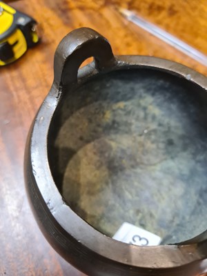 Lot 73 - AN 18TH/19TH CENTURY CHINESE BRONZE CENSER WITH SILVER WIRE INLAY