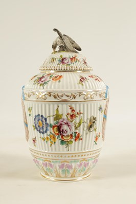 Lot 62 - A LATE 19TH CENTURY DRESDEN LARGE VASE AND COVER IN THE MANNER OF AUGUSTUS REX