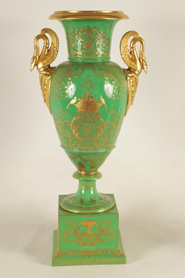 Lot 85 - A FINE 19TH CENTURY PARIS PORCELAIN GREEN AND GILT PEDESTAL VASE OF LARGE SIZE