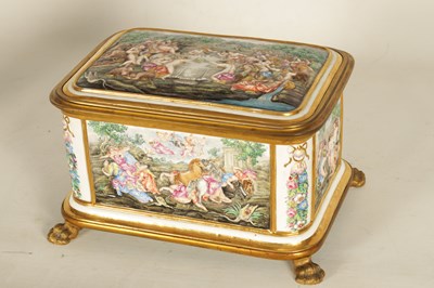 Lot 45 - A LARGE 19TH CENTURY ORMOLU MOUNTED CAPODIMONTE PORCELAIN TABLE CASKET
