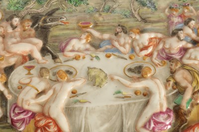 Lot 45 - A LARGE 19TH CENTURY ORMOLU MOUNTED CAPODIMONTE PORCELAIN TABLE CASKET