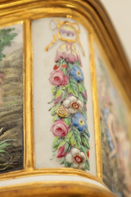 Lot 45 - A LARGE 19TH CENTURY ORMOLU MOUNTED CAPODIMONTE PORCELAIN TABLE CASKET
