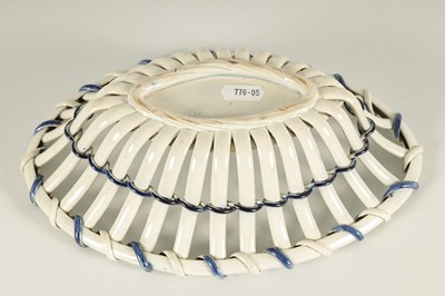 Lot 80 - AN 18TH CENTURY PEARLWARE BLUE AND WHITE OVAL LATTICEWORK BASKET