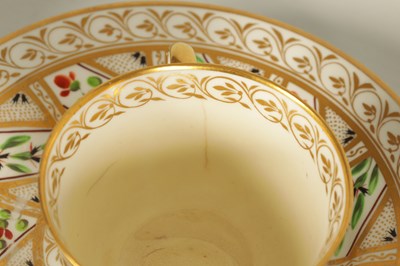 Lot 87 - A GROUPED COLLECTION OF VARIOUS LATE 18TH AND EARLY 19TH CENTURY DERBY CUPS, SAUCERS AND OTHER TABLEWARES