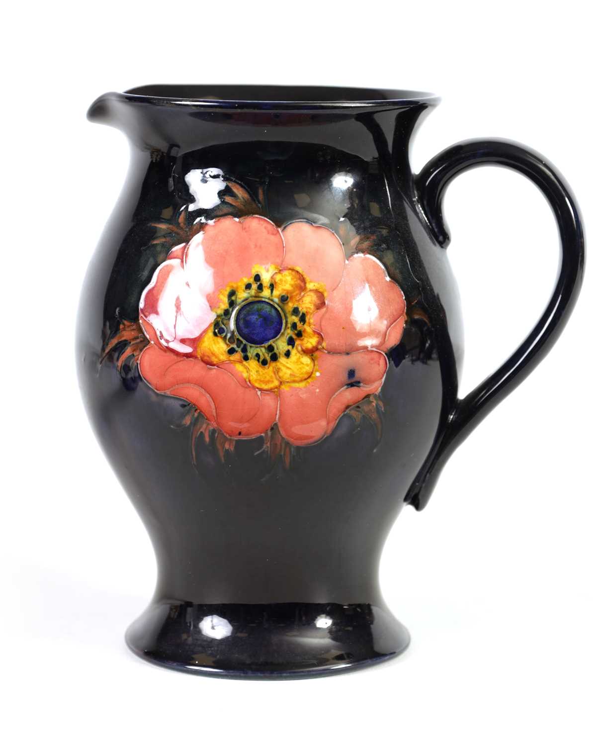 Lot 91 - A 1930’S MOORCROFT LARGE JUG