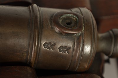 Lot 381 - AN 18TH/19TH CENTURY BRONZE STARTING CANNON