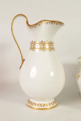 Lot 84 - A 19TH CENTURY STAFFORDSHIRE IMPERIAL STONE CHINA FOOT BATH & A GRAINGER WORCESTER TOILET JUG