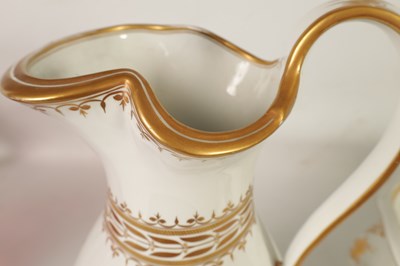 Lot 84 - A 19TH CENTURY STAFFORDSHIRE IMPERIAL STONE CHINA FOOT BATH & A GRAINGER WORCESTER TOILET JUG