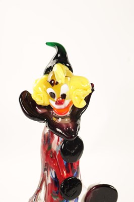 Lot 11 - A 20TH CENTURY MURANO VENETIAN GLASS CLOWN SCULPTURE
