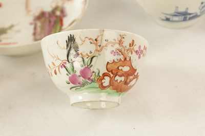 Lot 40 - A SELECTION OF 18TH CENTURY ENGLISH PORCELAIN