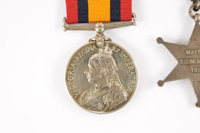 Lot 840 - A SILVER KIMBERLEY STAR MEDAL AND A QUEENS SOUTH AFRICAN MEDAL
