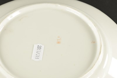 Lot 69 - A PAIR OF DERBY PORCELIAN PLATES PAINTED WITH SPRAYS OF FLOWERS CIRCA 1810