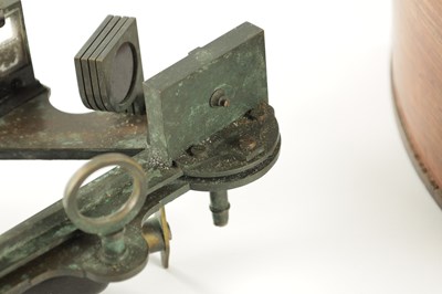 Lot 1777 - AN EARLY 19TH CENTURY BRASS SEXTANT