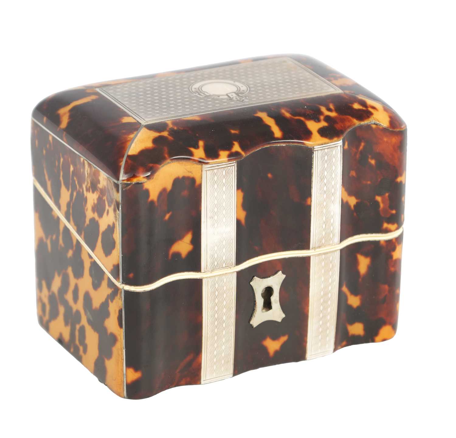 Lot 1072 - A SMALL 19TH CENTURY TORTOISESHELL AND MOTHER OF PEARL INLAID PERFUME BOX