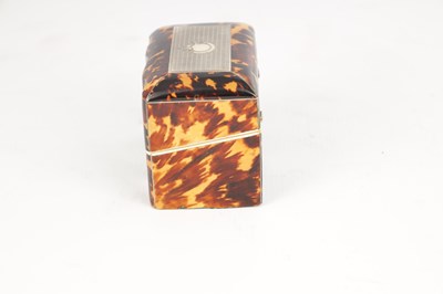 Lot 1072 - A SMALL 19TH CENTURY TORTOISESHELL AND MOTHER OF PEARL INLAID PERFUME BOX