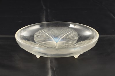 Lot 7 - A R LALIQUE 'VOLUBILIS' OPALESCENT GLASS DISH