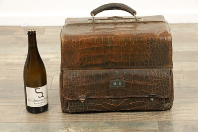 Lot 650 - A 19TH CENTURY GENTLEMAN'S CROCODILE SKIN TRAVELLING BAG