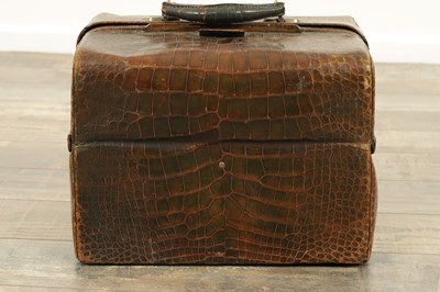 Lot 650 - A 19TH CENTURY GENTLEMAN'S CROCODILE SKIN TRAVELLING BAG