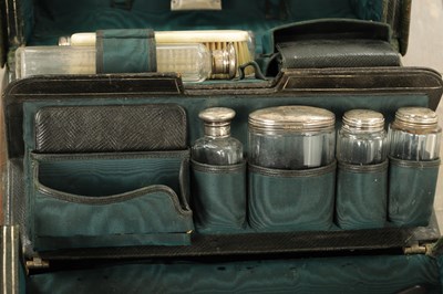 Lot 650 - A 19TH CENTURY GENTLEMAN'S CROCODILE SKIN TRAVELLING BAG