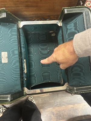 Lot 650 - A 19TH CENTURY GENTLEMAN'S CROCODILE SKIN TRAVELLING BAG
