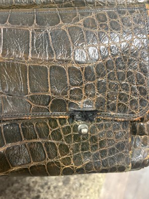 Lot 650 - A 19TH CENTURY GENTLEMAN'S CROCODILE SKIN TRAVELLING BAG