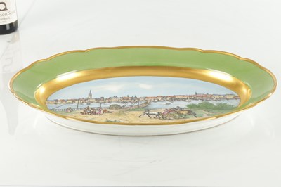 Lot 69 - AN EARLY 20TH CENTURY MEISSEN OVAL MEAT PLATE WITH PAINTED SCENE OF DUSSELDORF