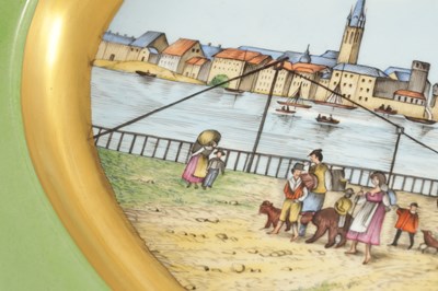 Lot 69 - AN EARLY 20TH CENTURY MEISSEN OVAL MEAT PLATE WITH PAINTED SCENE OF DUSSELDORF