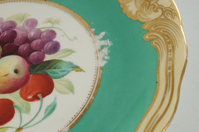 Lot 94 - A 19TH CENTURY ENGLISH PORCELAIN DESSERT SERVICE
