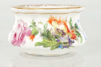 Lot 48 - A 19TH CENTURY MEISSEN PORCELAIN POUNCE POT AND A MINIATURE MEISSEN VASE