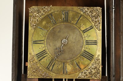 Lot 1116 - G. PAYNE, LUDLOW. AN EARLY 18TH CENTURY OAK SINGLE HANDED 30HR 10" LONGCASE CLOCK