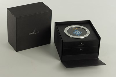 Lot 976 - A BLACK STEEL HUBLOT BIG BANG FERRARI DESK CLOCK