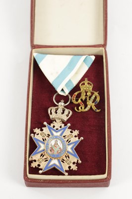 Lot 473 - A SET OF THREE CASED 20TH CENTURY HONORARY MEDALS