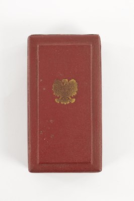 Lot 473 - A SET OF THREE CASED 20TH CENTURY HONORARY MEDALS