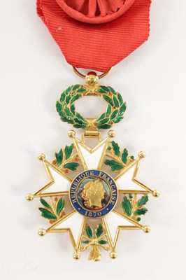 Lot 473 - A SET OF THREE CASED 20TH CENTURY HONORARY MEDALS