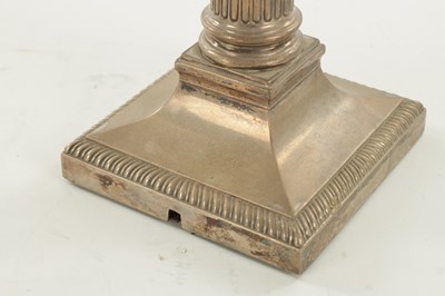 Lot 551 - A VICTORIAN SILVER PLATED CORINTHIAN COLUMN OIL LAMP