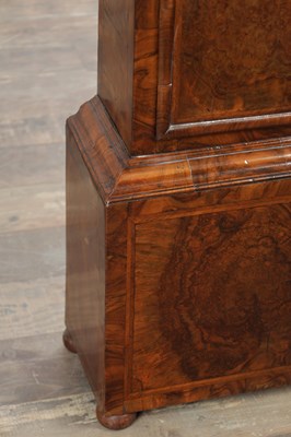 Lot 1337 - WILLIAM TIPLING IN LEEDS. A LATE 17TH CENTURY BUR WALNUT LONGCASE CLOCK