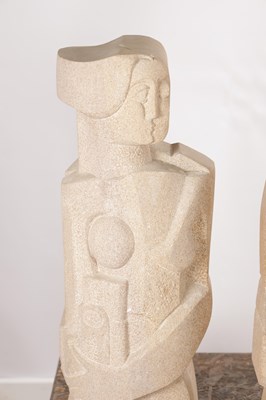 Lot 1020 - RICHARD PERRY MRSS A PAIR OF SANDSTONE MODERNIST FIGURAL SCULPTURES