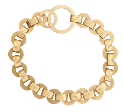 Lot 303 - A 14CT GOLD DISC LINK CHAIN