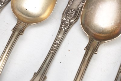 Lot 3 - A COLLECTION OF GEORGIAN ENGLISH SILVER KING'S PATTERN FLATWARE AND CUTLERY
