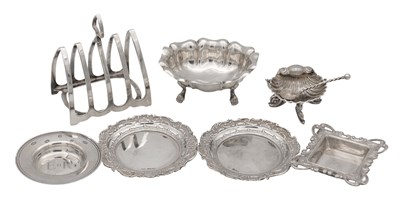 Lot 116 - A COLLECTION OF SILVER ITEMS