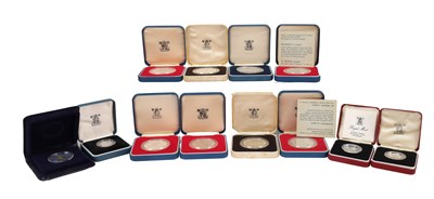 Lot 286 - A COLLECTION OF TWELVE ROYAL MINT SILVER COMMEMORATIVE COINS
