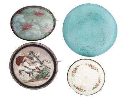 Lot 273 - A COLLECTION OF FOUR EARLY 20TH CENTURY ENAMEL BROOCHES