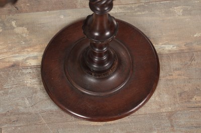 Lot 1685 - A FINE GEORGE III CARVED MAHOGANY KETTLE STAND