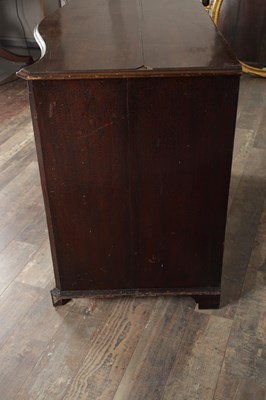 Lot 1569 - A GEORGE III MAHOGANY GENTLEMAN'S SERPENTINE FRONT DRESSING CHEST