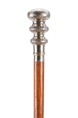 Lot 1436 - AN EDWARDIAN SILVER-PLATED POMMEL WALKING CANE