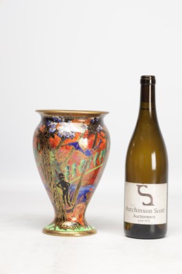 Lot 691 - AN EARLY 20TH CENTURY WEDGWOOD FAIRYLAND LUSTRE VASE IN THE IMPS ON A BRIDGE PATTERN Z5481