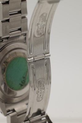 Lot 532 - A GENTLEMAN'S ROLEX STAINLESS STEEL OYSTER PERPETUAL DATE EXPLORER II WRISTWATCH