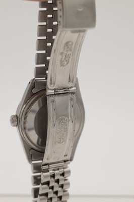 Lot 316 - A GENTLEMAN'S ROLEX STAINLESS STEEL OYSTER PERPETUAL DATEJUST AUTOMATIC WRISTWATCH