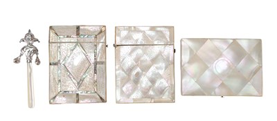 Lot 32 - A COLLECTION OF MOTHER OF PEARL PIECES