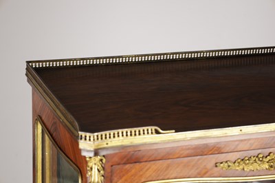 Lot 1555 - A 19TH CENTURY FRENCH ORMOLU MOUNTED KINGWOOD VITRINE WITH VERNIS MARTIN PANEL